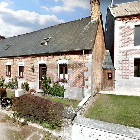 Maison Charmante A Avec Terrasse Accueillante Clairfayts