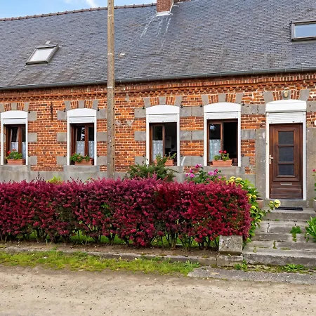 Maison Charmante A Avec Terrasse Accueillante