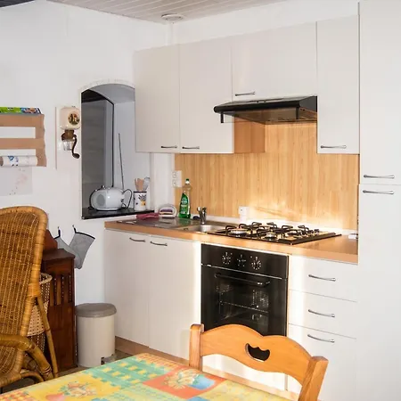 Maison Charmante A Avec Terrasse Accueillante *