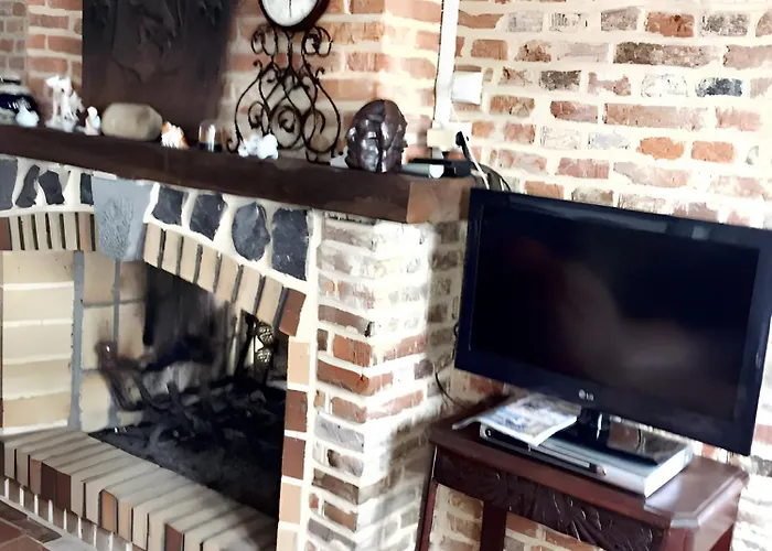 Maison Charmante A Avec Terrasse Accueillante